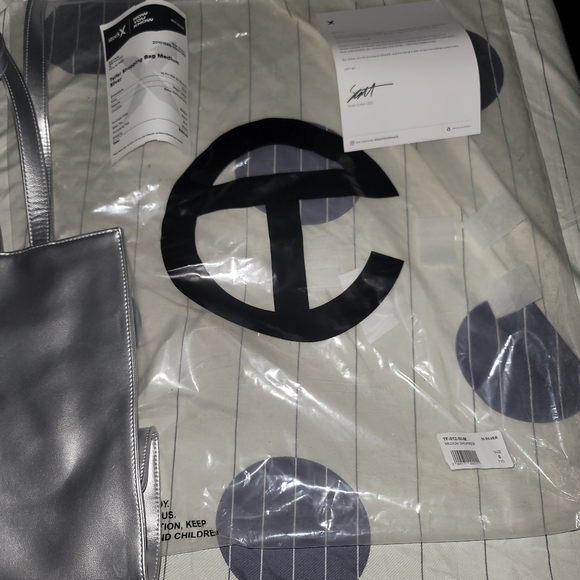 COPY - Telafar Tote - Picture 2 of 3